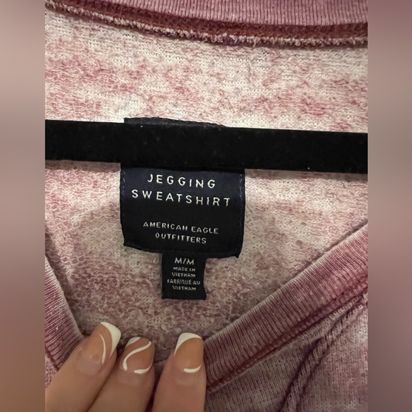 American Eagle Oversized Sweatshirt - Picture 2 of 3